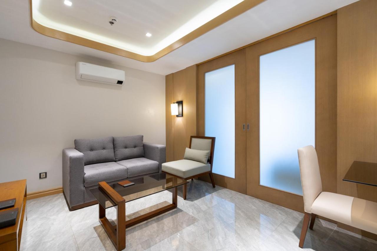 One Euphoria Luxe Hotel Angeles Ngoại thất bức ảnh