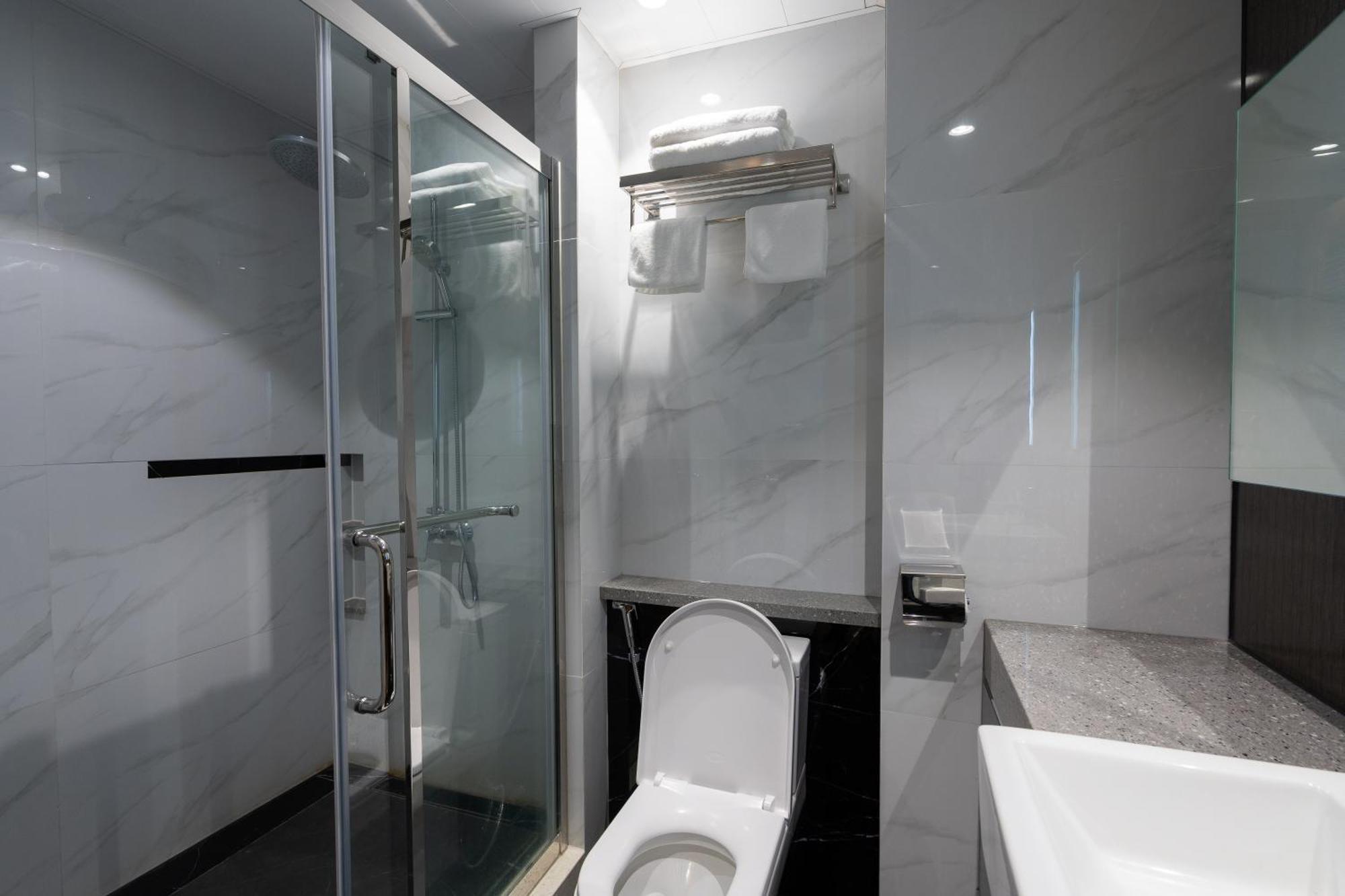 One Euphoria Luxe Hotel Angeles Ngoại thất bức ảnh